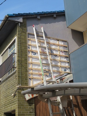 外壁破損　台風被害 大阪市住之江区　M様邸